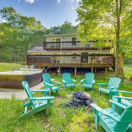 Pet-Friendly Pocono Lake Oasis With Hot Tub! Exterior foto