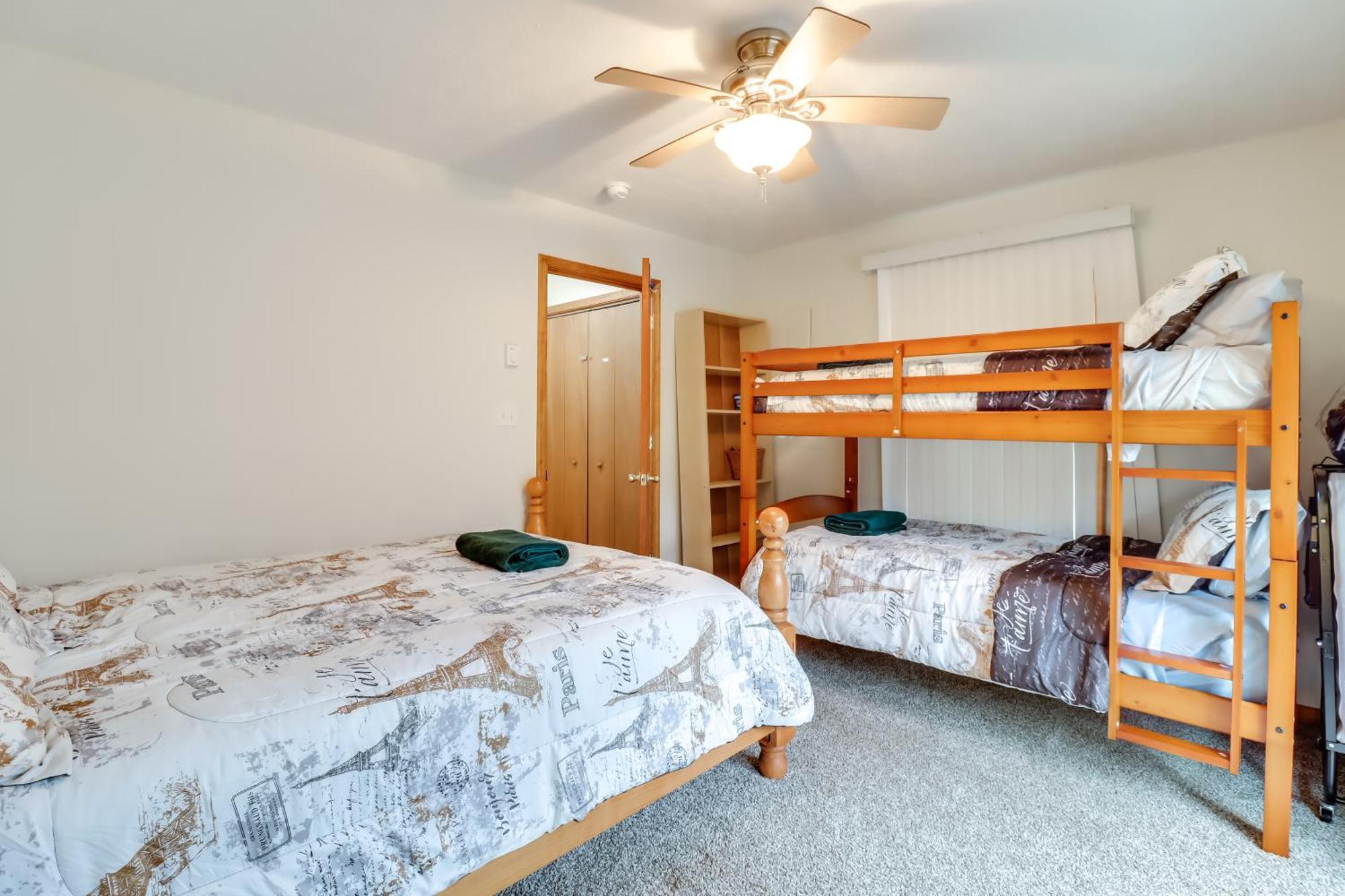 Pet-Friendly Pocono Lake Oasis With Hot Tub! Exterior foto